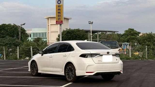 TOYOTA豐田 ALTIS  第6張相片