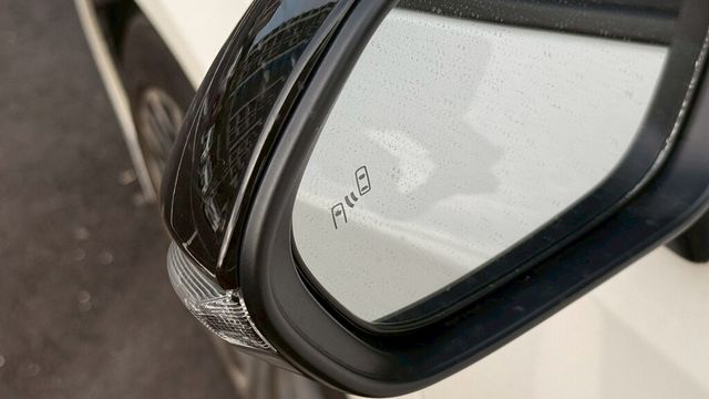 TOYOTA豐田 ALTIS  第9張相片