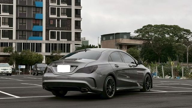 M-BENZ賓士 CLA250  第3張相片