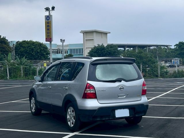 NISSAN日產 LIVINA  第4張相片