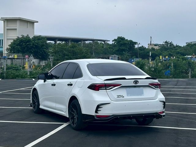 TOYOTA豐田 ALTIS  第4張相片