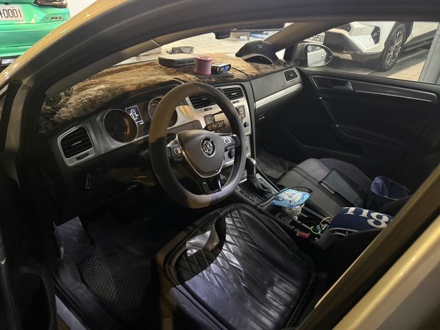 VOLKSWAGEN福斯 GOLF  第5張相片