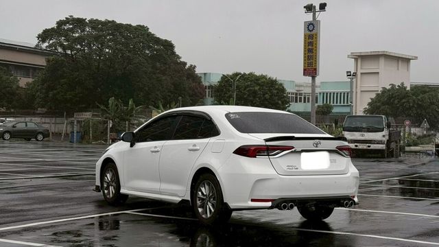 TOYOTA豐田 ALTIS  第3張相片