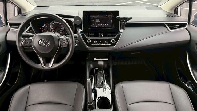 TOYOTA豐田 ALTIS  第5張相片