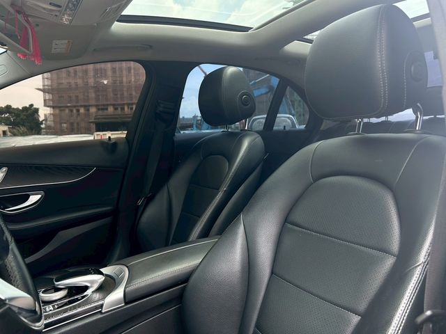 M-BENZ賓士 C300  第6張相片