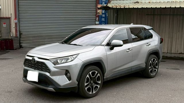 TOYOTA豐田 RAV4  第1張相片