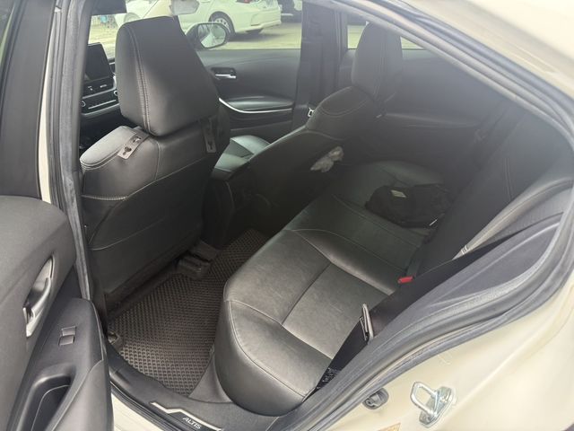 TOYOTA豐田 ALTIS  第6張相片