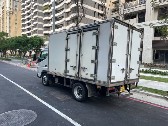 MITSUBISHI三菱 CANTER  第4張相片