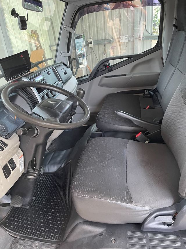 MITSUBISHI三菱 CANTER  第6張相片