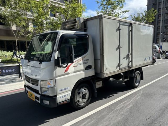MITSUBISHI三菱 CANTER  第3張相片