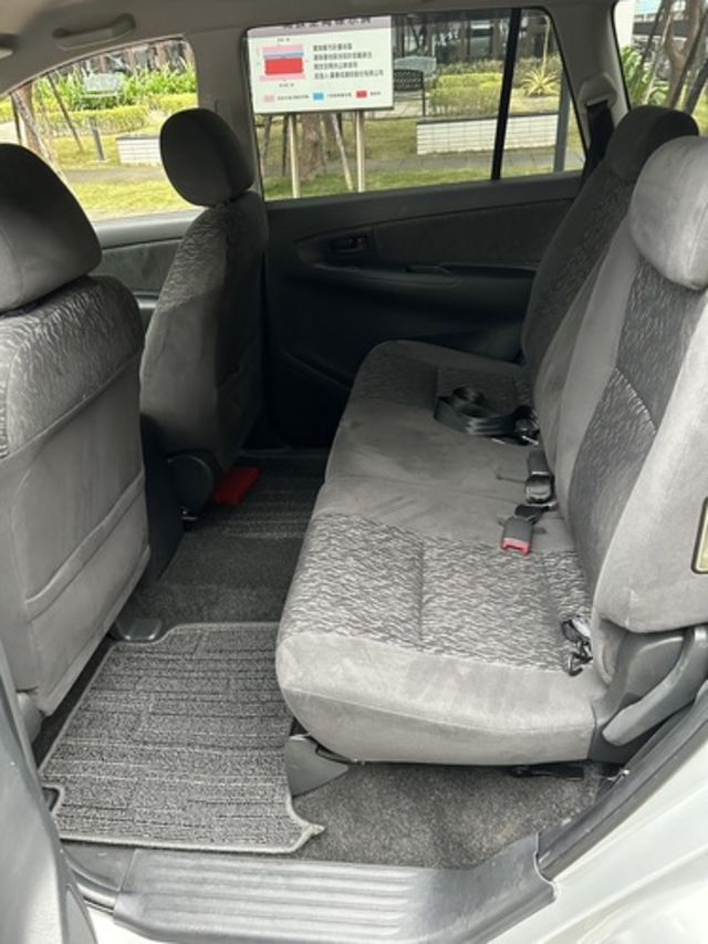 TOYOTA豐田 INNOVA  第4張相片