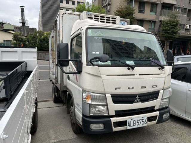 MITSUBISHI三菱 CANTER  第4張相片
