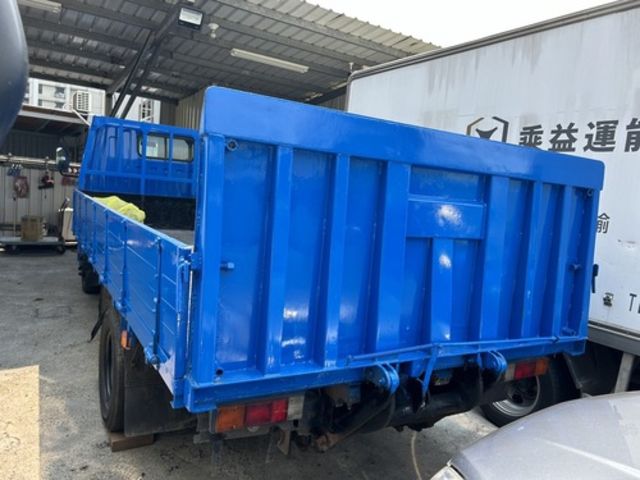 MITSUBISHI三菱 CANTER  第3張相片