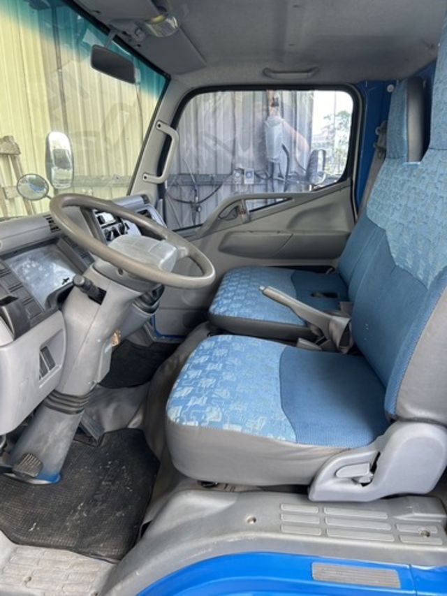 MITSUBISHI三菱 CANTER  第5張相片