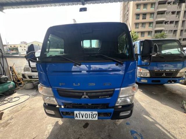 MITSUBISHI三菱 CANTER  第2張相片