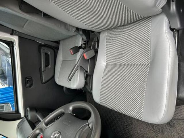 TOYOTA豐田 TOWN ACE  第5張相片