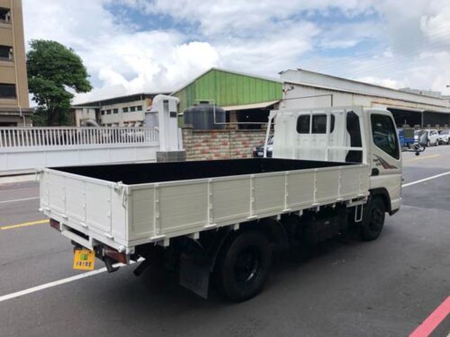 MITSUBISHI三菱 CANTER  第4張相片