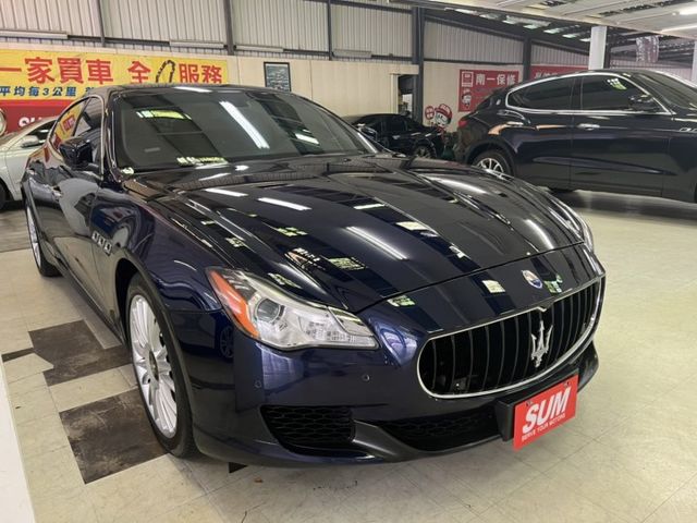 蒙地拿總代理 雙認證車 里程保證 原廠保養 女總裁座車 資料備鎖齊全 天窗 電動記憶座椅 摸門 導航 4區恆溫  第2張相片