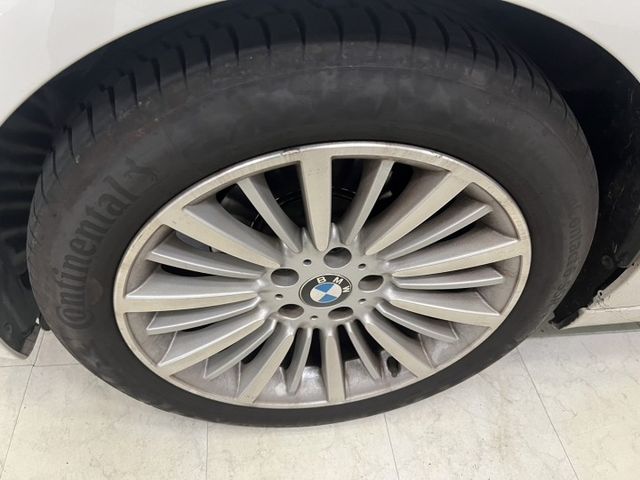 總代理Luxury 僅跑9萬公里 原廠保養 全車原鈑件 全景天窗  電動尾門 電動記憶座椅 室內氛圍燈  第20張相片