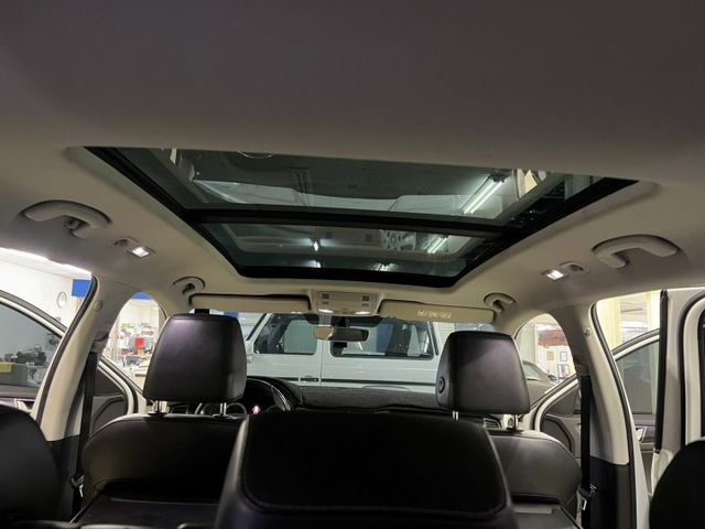 七人座 全程原廠保養 新車保固中 CARPLAY 三區恆溫 環景 電動尾門 ACC跟車 4WD 全景天窗 雙電動椅  第12張相片