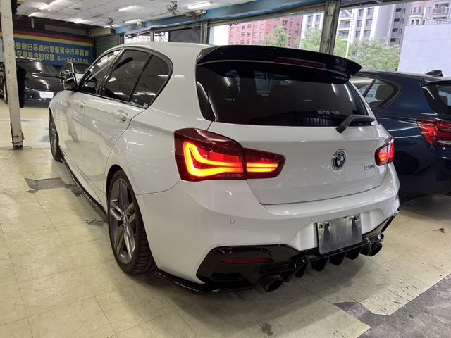 M-SPORT 全車30萬改裝套件 全車原鈑件原廠保養 大螢幕 CTK隔音 跑排 倒車影像 里程保證 資料齊全  第4張相片