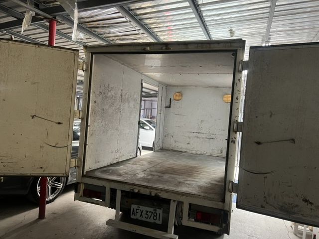 全車原版件 里程保證 車況超級優 無待修 冷氣冷 可隨時上路  第9張相片