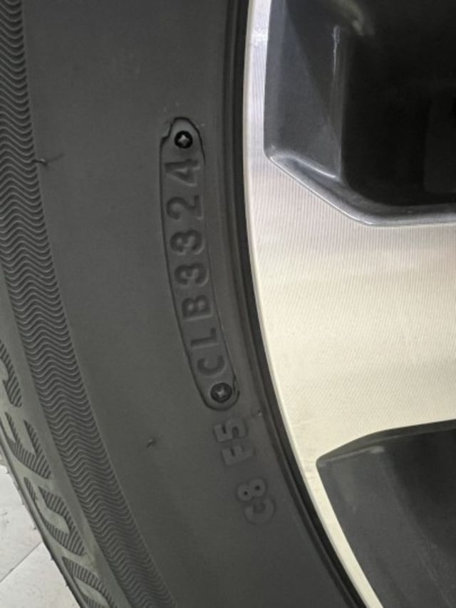 2018年式18年2月領牌 電動尾門 盲點 ACC跟車 原廠車每式倒車影像 導航 CARPLAY行車紀錄 資料齊全  第11張相片