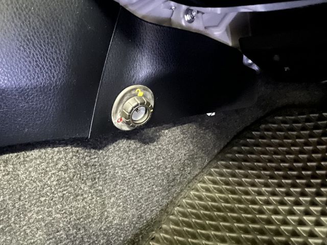 2018年式18年2月領牌 電動尾門 盲點 ACC跟車 原廠車每式倒車影像 導航 CARPLAY行車紀錄 資料齊全  第19張相片
