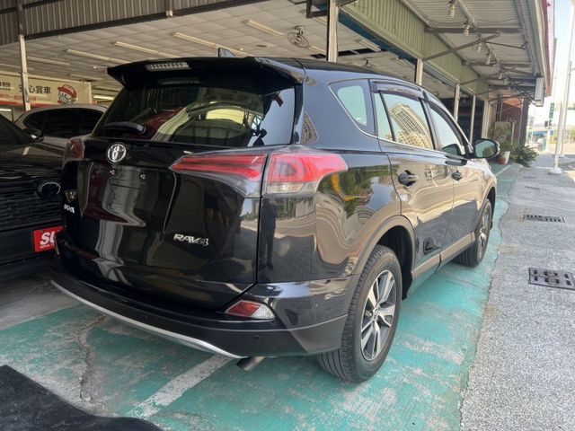 一手車無菸車 內裝如新 全程TOYOTA原廠保養 全車原鈑件 尊爵版 ACC跟車 電動椅  雙區恆溫  第3張相片