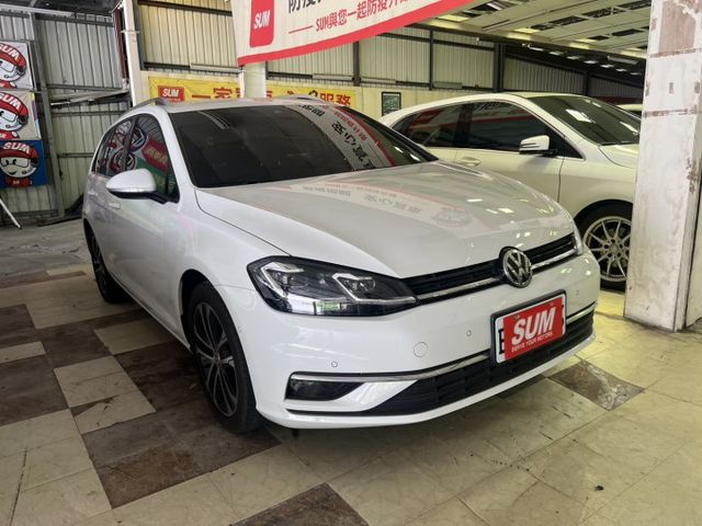 2020年式3月領牌 全車原鈑件 僅跑2萬8千公里 電動記憶座椅 液晶螢幕 ACC跟車 盲點 雙區恆溫  第2張相片