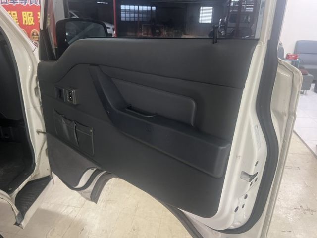 正一手車 全車原鈑件 三面加高棚架 電子式後照鏡  霧燈 擾流板 里程保證  第12張相片