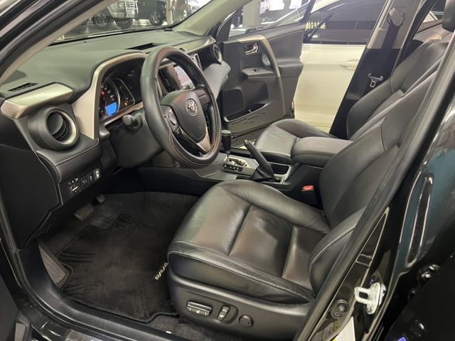 正一手車 電動椅 6安 天窗 定速 內裝如新 一年平均僅跑一萬公里 全車原鈑件 抬頭顯示器 倒車影像  第6張相片