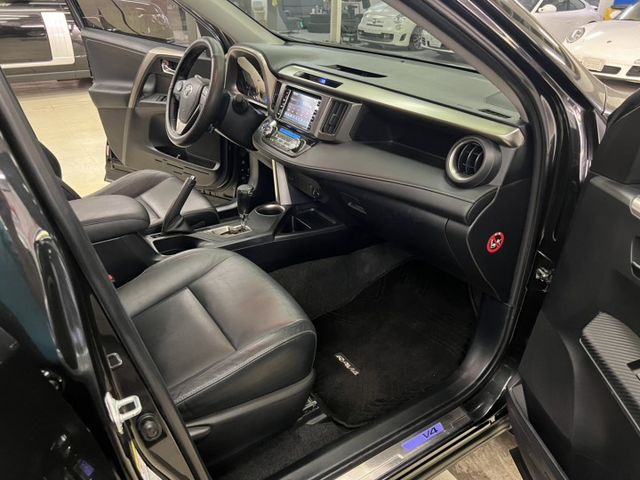 正一手車 電動椅 6安 天窗 定速 內裝如新 一年平均僅跑一萬公里 全車原鈑件 抬頭顯示器 倒車影像  第7張相片