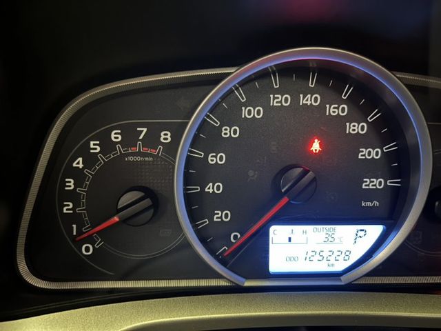 正一手車 電動椅 6安 天窗 定速 內裝如新 一年平均僅跑一萬公里 全車原鈑件 抬頭顯示器 倒車影像  第12張相片