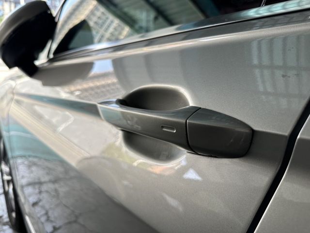 330TSI  2.0液晶螢幕 僅跑6萬公里 電動椅 環景攝影 電動尾門 LED頭燈 資料備鎖齊全  第12張相片