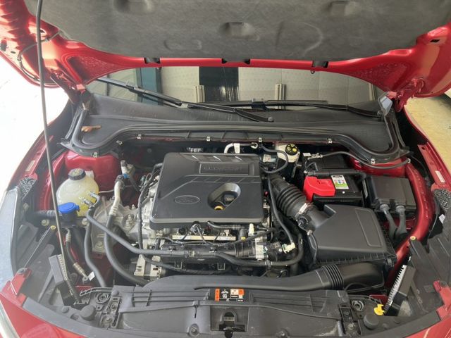 Vignale ST-L  僅跑7千公里 原漆原鈑 保固到2028年7月 觸控螢幕B&O音響 無線充電 頭燈自動轉向照明  第6張相片