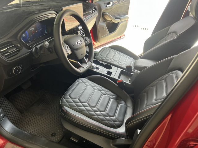 Vignale ST-L  僅跑7千公里 原漆原鈑 保固到2028年7月 觸控螢幕B&O音響 無線充電 頭燈自動轉向照明  第8張相片