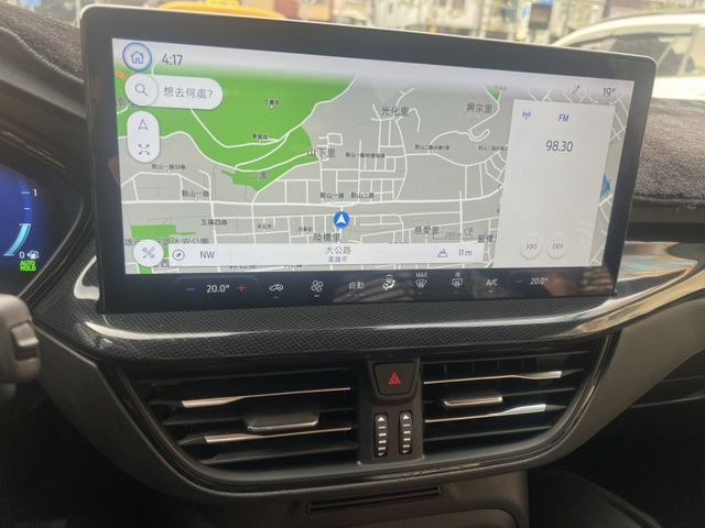 Vignale ST-L  僅跑7千公里 原漆原鈑 保固到2028年7月 觸控螢幕B&O音響 無線充電 頭燈自動轉向照明  第20張相片