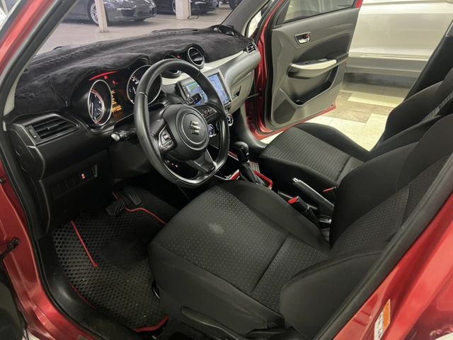 日系原裝進口 全車原鈑件 LED頭燈尾燈 方向盤快撥鍵 I-KEY CARPLAY 雙區恆溫 前後行車紀錄器  第7張相片