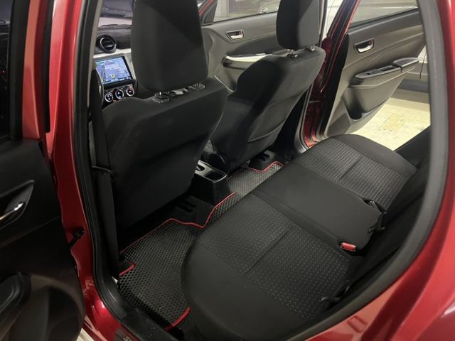 日系原裝進口 全車原鈑件 LED頭燈尾燈 方向盤快撥鍵 I-KEY CARPLAY 雙區恆溫 前後行車紀錄器  第8張相片