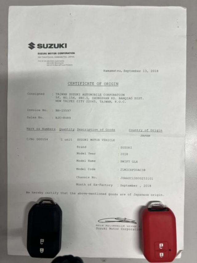 日系原裝進口 全車原鈑件 LED頭燈尾燈 方向盤快撥鍵 I-KEY CARPLAY 雙區恆溫 前後行車紀錄器  第13張相片