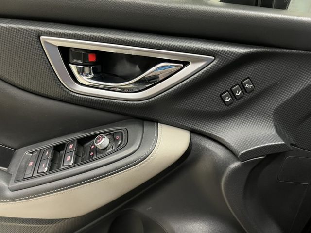 全程原廠保養 僅跑6萬公里 高階主管配車 Level 2跟車 EyeSight AWD 雙區恆溫 雙前座電動座椅  第12張相片