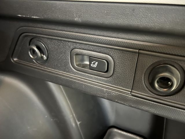 全程原廠保養 僅跑6萬公里 高階主管配車 Level 2跟車 EyeSight AWD 雙區恆溫 雙前座電動座椅  第17張相片