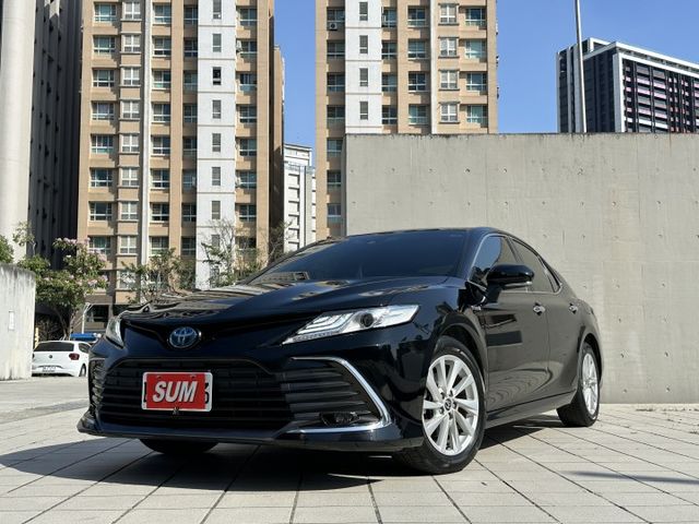 Hybrid尊爵版 外商高階主管專屬配車 抬頭顯影  全程原廠保養 原廠大電池保固8年16萬  第1張相片