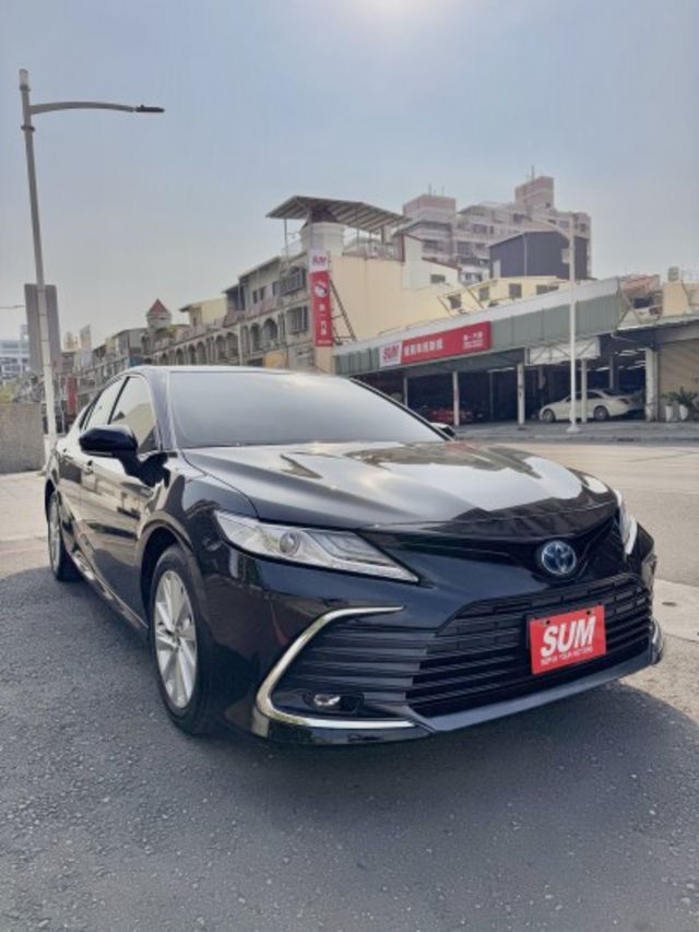 Hybrid尊爵版 外商高階主管專屬配車 抬頭顯影  全程原廠保養 原廠大電池保固8年16萬  第2張相片