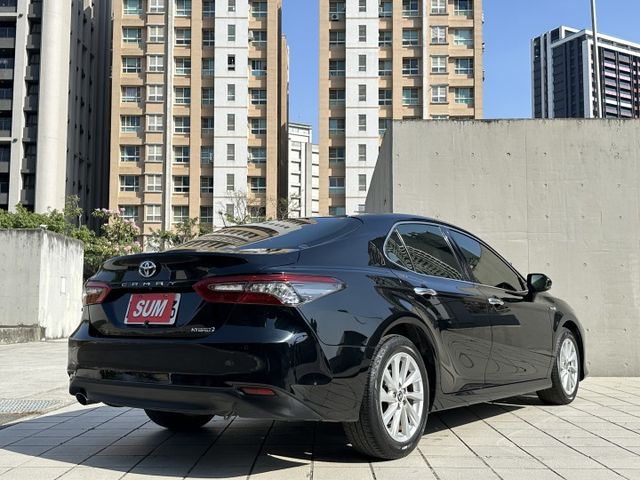 Hybrid尊爵版 外商高階主管專屬配車 抬頭顯影  全程原廠保養 原廠大電池保固8年16萬  第3張相片