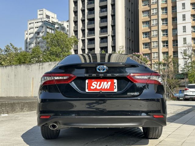 Hybrid尊爵版 外商高階主管專屬配車 抬頭顯影  全程原廠保養 原廠大電池保固8年16萬  第4張相片