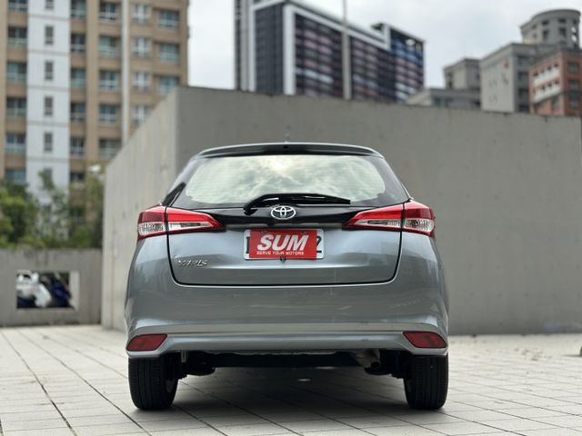 一手車 原版原漆無事故認證車 超低里程僅跑兩萬 保養工單全 安卓機倒車顯影 抬頭顯示器 代步最優解  第4張相片