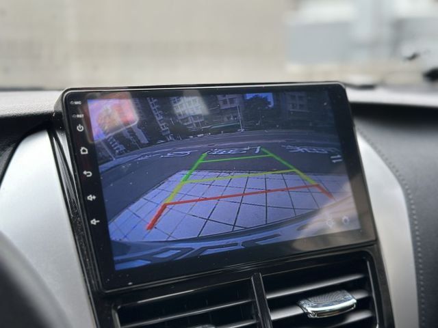 一手車 原版原漆無事故認證車 超低里程僅跑兩萬 保養工單全 安卓機倒車顯影 抬頭顯示器 代步最優解  第16張相片