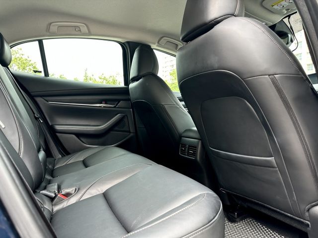 新版2020年式 頂級版 正一手車 全程原廠保養 全車原鈑件 ACC跟車 18吋鋁圈 盲點 電子手煞車  第5張相片